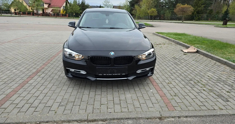 BMW Seria 3 cena 37900 przebieg: 240000, rok produkcji 2013 z Hajnówka małe 172